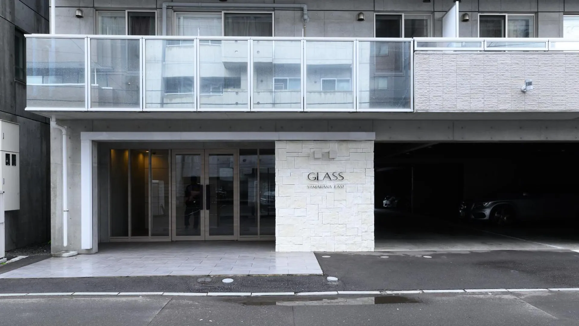 アパートホテル Glass Yamahana East Minami-jūichijō